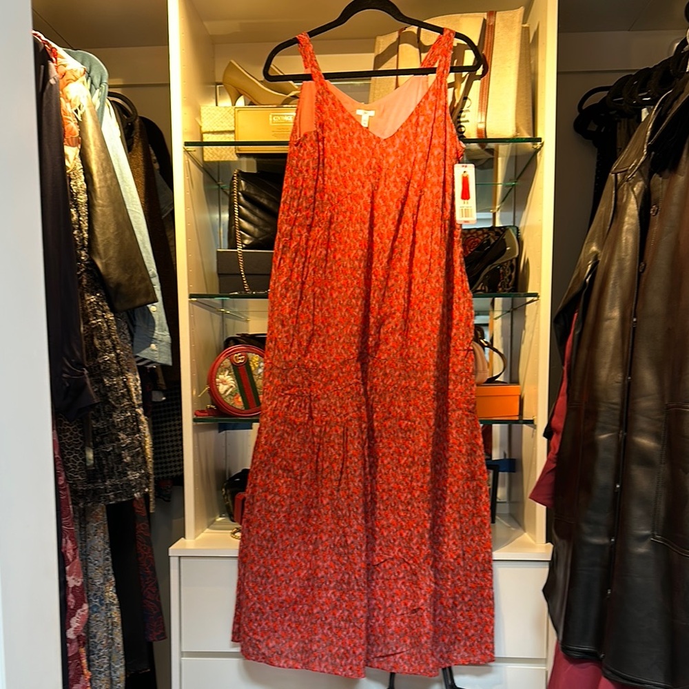 Red Sleeveless Maxi Dress